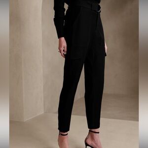 Banana Republic Slim Refined Stretch Cargo Pants in Black Size 20 Long